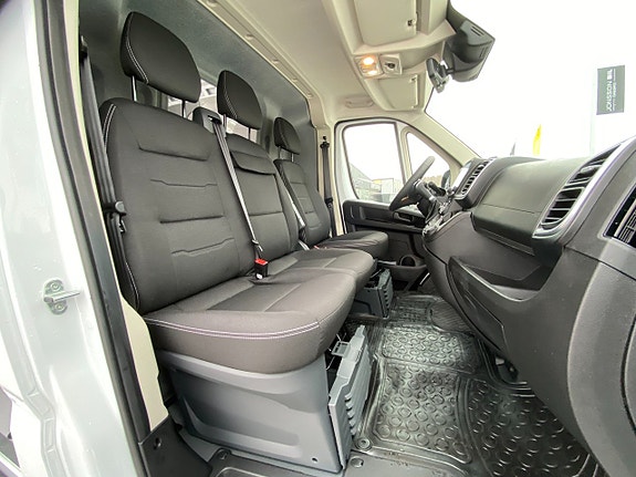 Peugeot Boxer 26 of 30