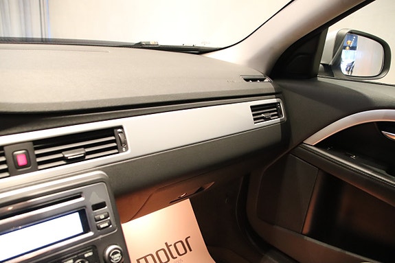 Volvo V70 14 of 14