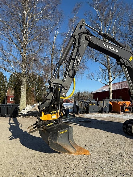 VOLVO ECR58F (2025) — som ny, bara 189 h — komplett rototilt 5 of 12