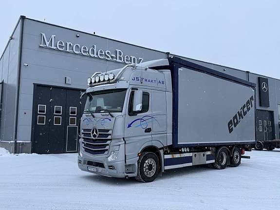 Mercedes-Benz 2753 6x2 Eksjö Flisflexo
