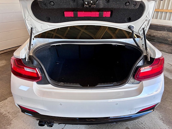 BMW 220d 8 of 12