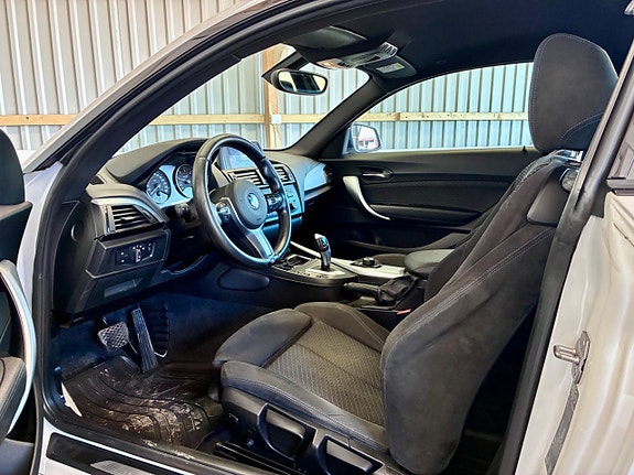 BMW 220d 9 of 12