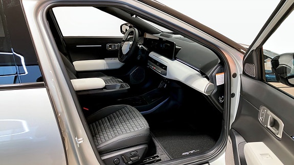 Kia EV4 3 of 5