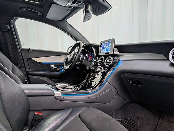 Mercedes-Benz GLC220 d 12 of 18