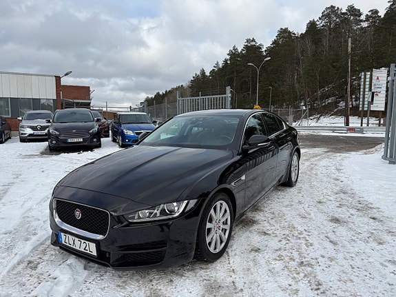 Jaguar XE