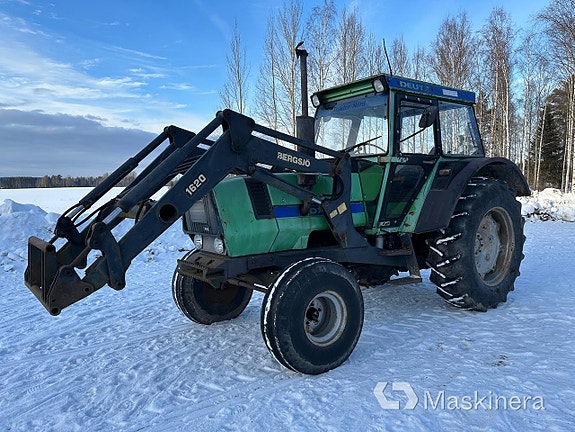 Traktor Deutz-Fahr DX85 med lastare
