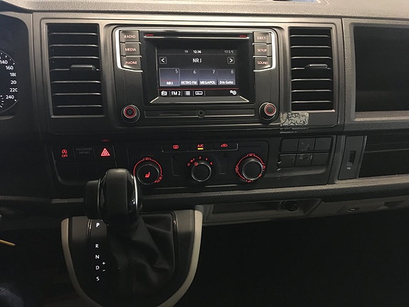 Volkswagen Transporter 15 of 18