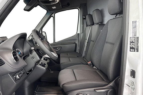Mercedes-Benz eSprinter 314 11 of 15