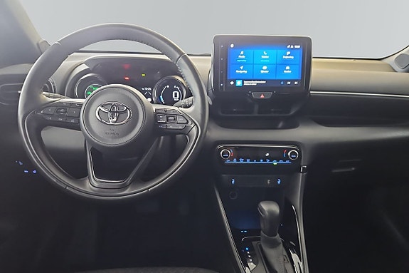 Toyota Yaris 8 of 15