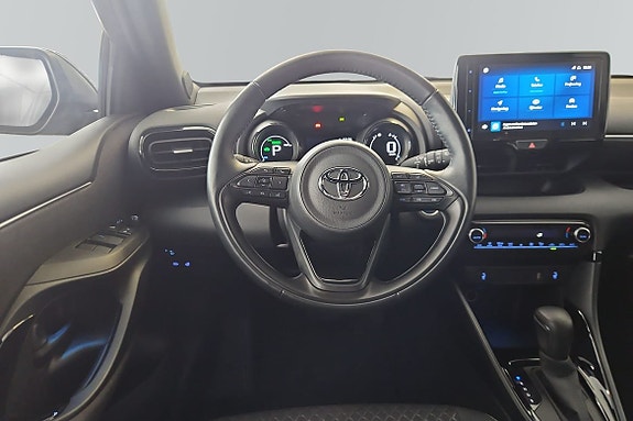 Toyota Yaris 9 of 15