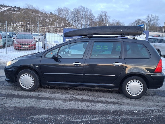 Peugeot 307 SW 8 of 14