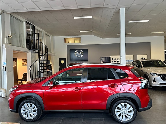 Suzuki S-Cross 2 of 5