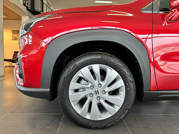 Suzuki S-Cross 6 of 16