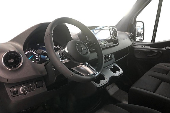 Mercedes-Benz eSprinter 314 6 of 12