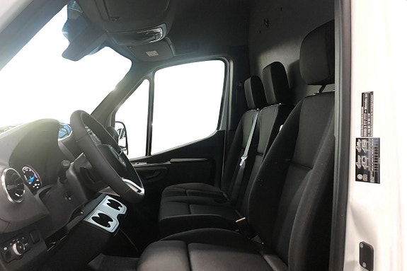 Mercedes-Benz eSprinter 314 10 of 12