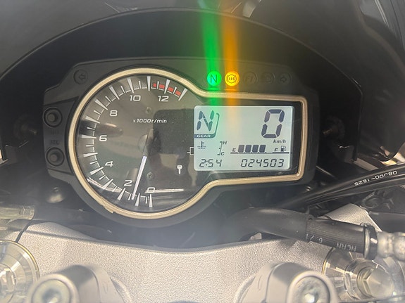 Suzuki GSR 750 ABS 2400Mil / Toppskick / Slipon 6 of 6