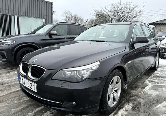 BMW 520d 3 of 5