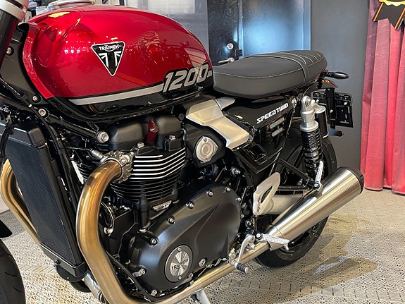 Triumph SPEED TWIN 1200 *LAGERFINAL* 12 of 15