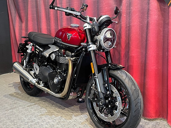 Triumph SPEED TWIN 1200 *LAGERFINAL* 2 of 15