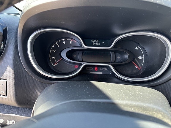 Opel Vivaro 12 of 13