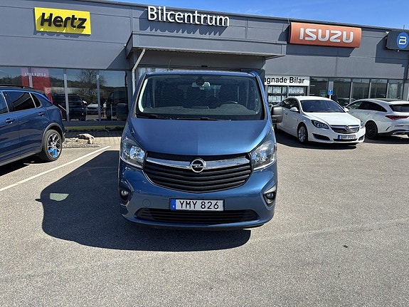 Opel Vivaro 2 of 5