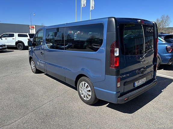 Opel Vivaro 4 of 5