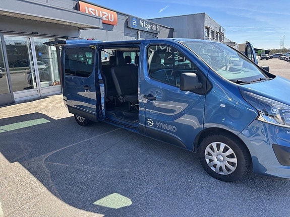 Opel Vivaro 10 of 13