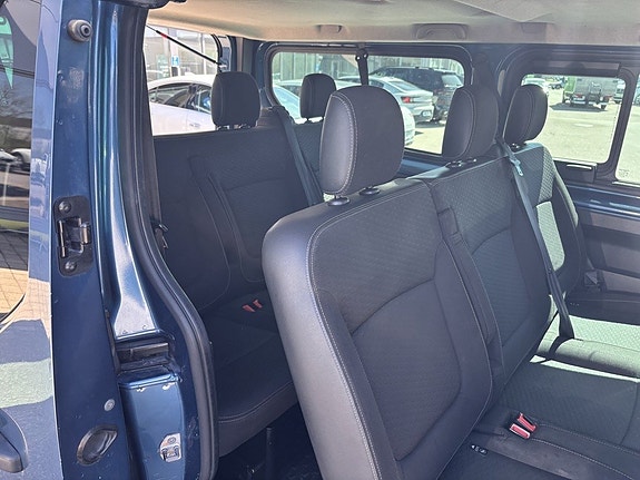 Opel Vivaro 7 of 13