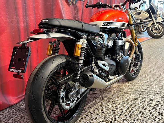 Triumph SPEED TWIN 1200 RS *VI SÄLJER VÅR DEMO* 4 of 9