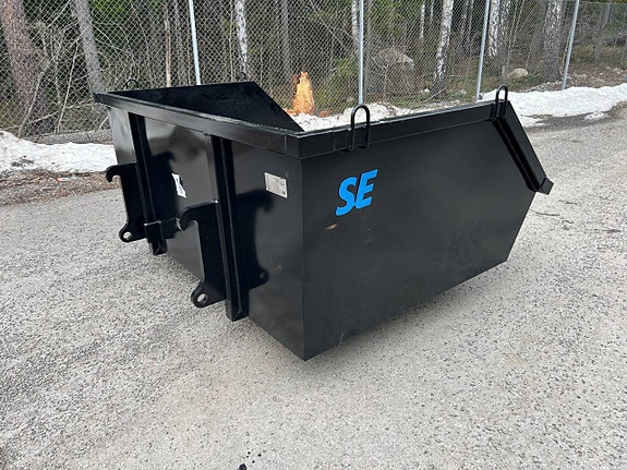 SE Avfalls container L30 2 kubik 11.900:- (omg lev)