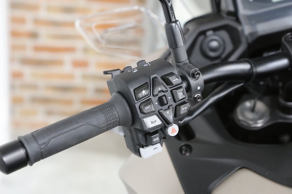 Honda NT 1100 DCT ES 7 of 9