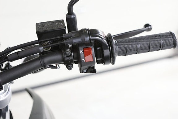 Yamaha WR 125 R 8 of 8