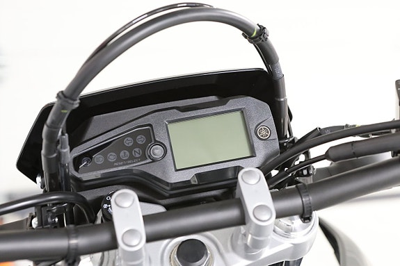 Yamaha WR 125 R 7 of 8