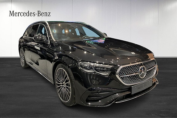 Mercedes-Benz E300 de 2 of 11