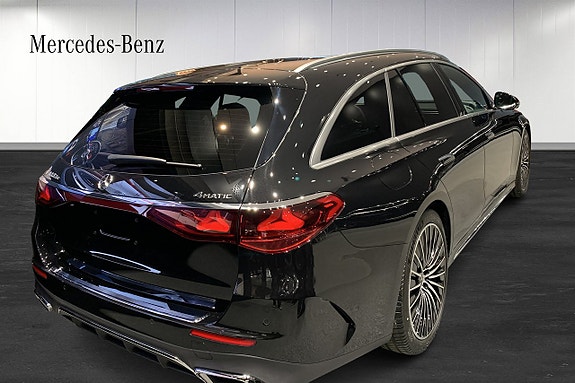 Mercedes-Benz E300 de 3 of 11