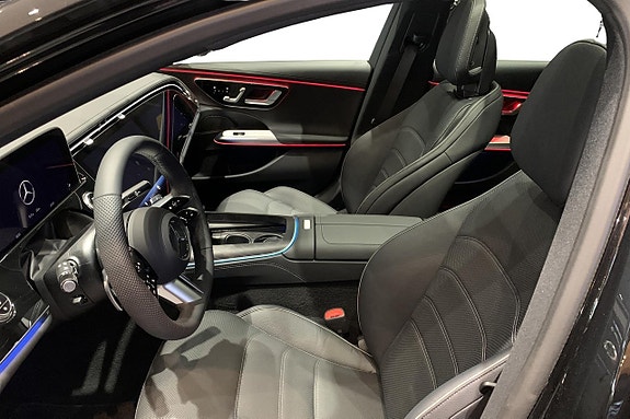 Mercedes-Benz E300 de 10 of 11