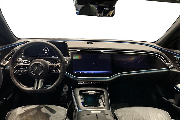 Mercedes-Benz E300 de 7 of 11