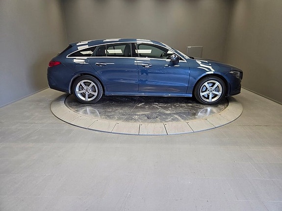 Mercedes-Benz CLA250 e 5 of 5