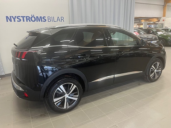Peugeot 3008 3 of 5