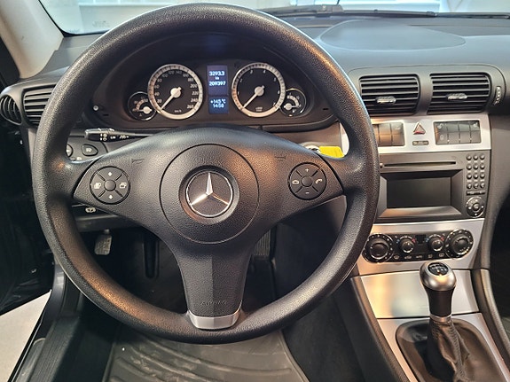 Mercedes-Benz CLC180 13 of 16