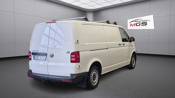 Volkswagen Transporter 3 of 5