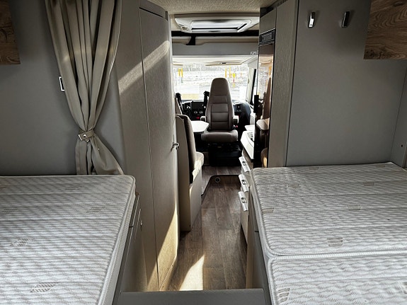 Hymer Exsis I 580 Backkamera/Stort garage/steglös automatlåda 16 of 20