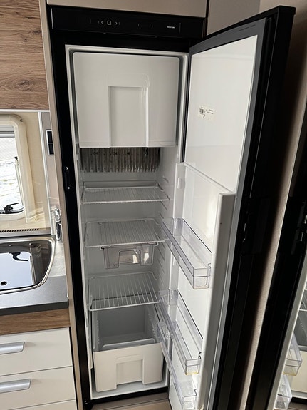 Hymer Exsis I 580 Backkamera/Stort garage/steglös automatlåda 10 of 20