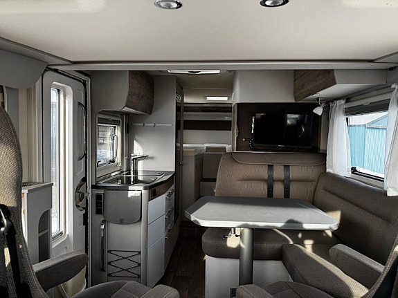 Hymer Exsis I 580 Backkamera/Stort garage/steglös automatlåda 6 of 20