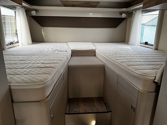 Hymer Exsis I 580 Backkamera/Stort garage/steglös automatlåda 13 of 20