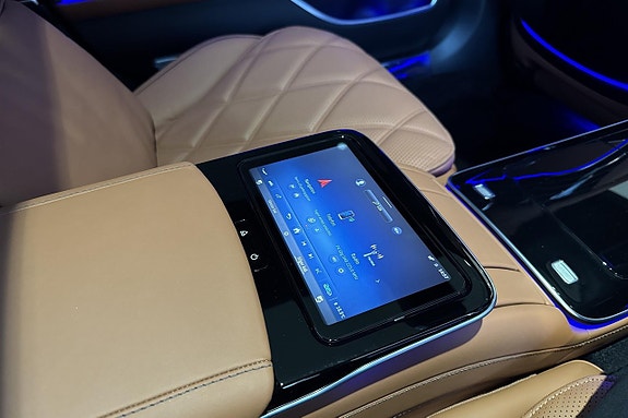 Mercedes-Benz S-Klass 28 of 30
