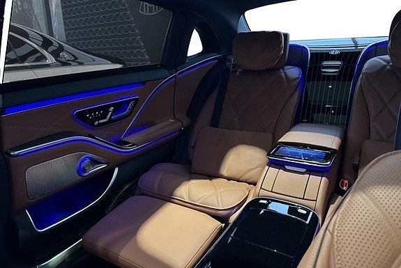 Mercedes-Benz S-Klass 19 of 30
