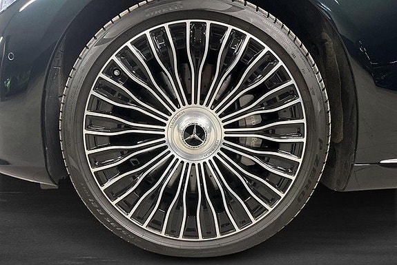 Mercedes-Benz S-Klass 6 of 30