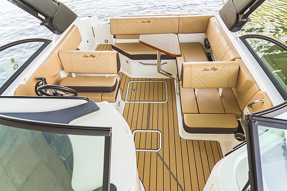 Sea Ray SDX 230 -2026 | Mercruiser 350hk V8 DTS 11 of 12