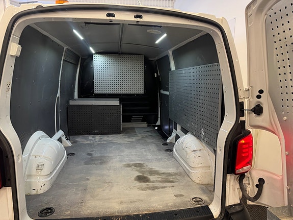 Volkswagen Transporter 5 of 5